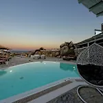 Villa In Mykonos With Sea View And Pool